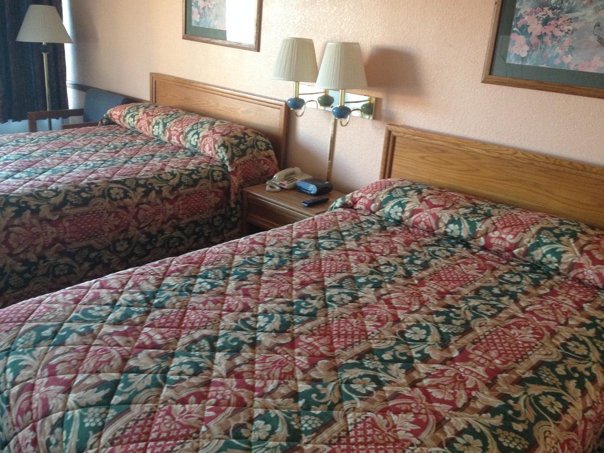 Budget Inn Express Брістол Екстер'єр фото